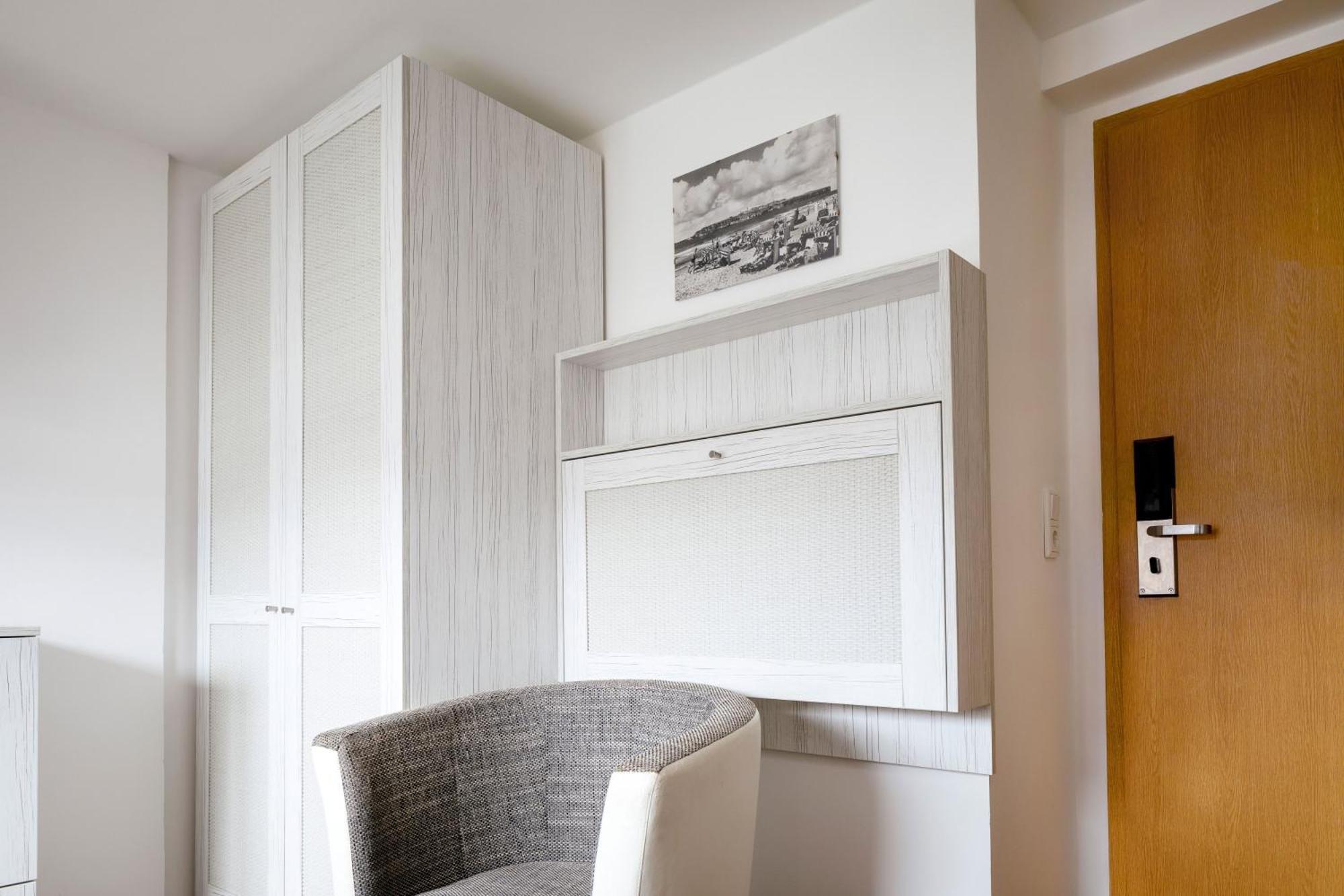 Hotel Felsen-Eck Heligoland Room photo
